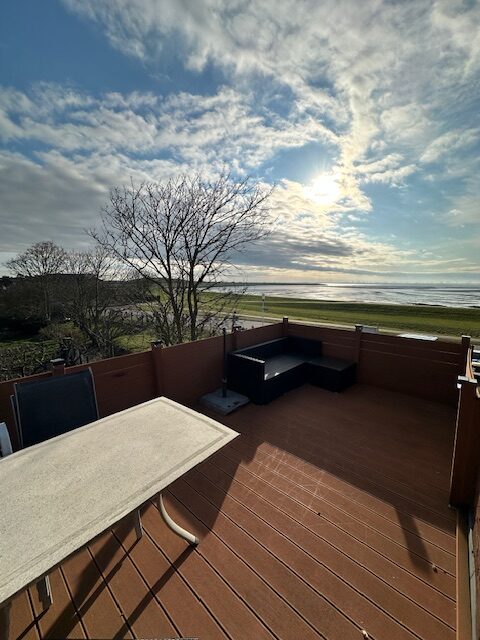 Blick auf den Balkon der Ferienwohnung 5 im Hotel Ennen in Norderney